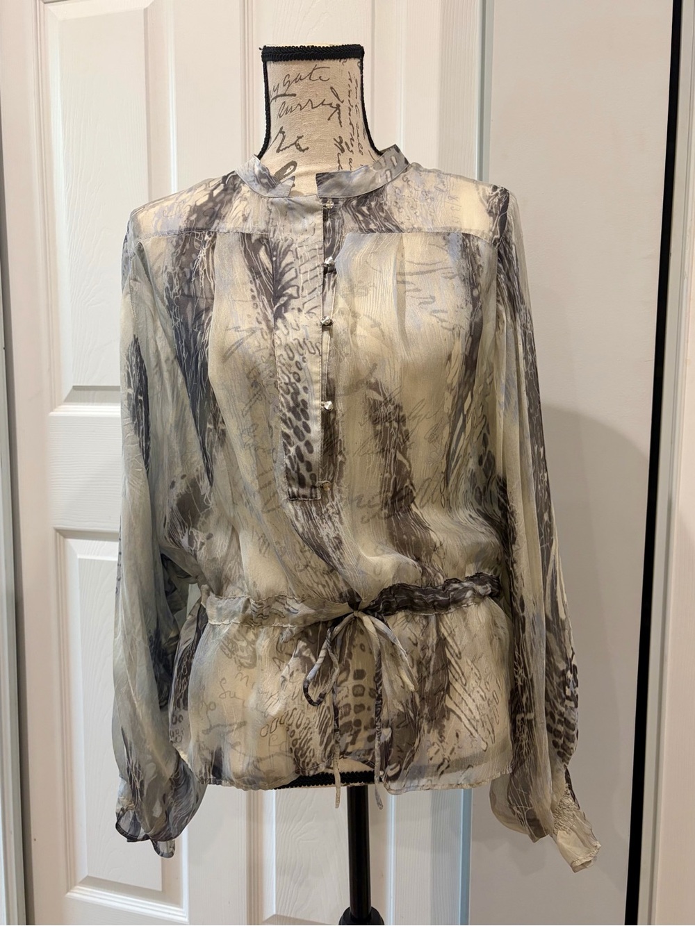 Vertigo Paris Sheer Gray & Cream Abstract Tie-Waist 100% Silk Blouse